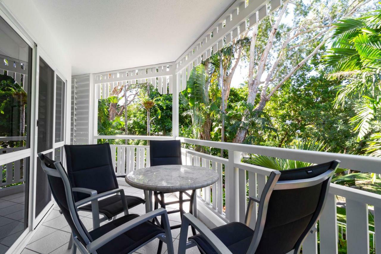 The White House Port Douglas Exteriör bild
